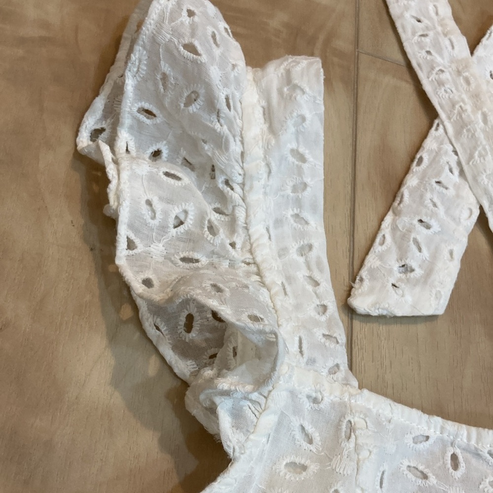 White eyelet open back tank - Picture 3 of 8